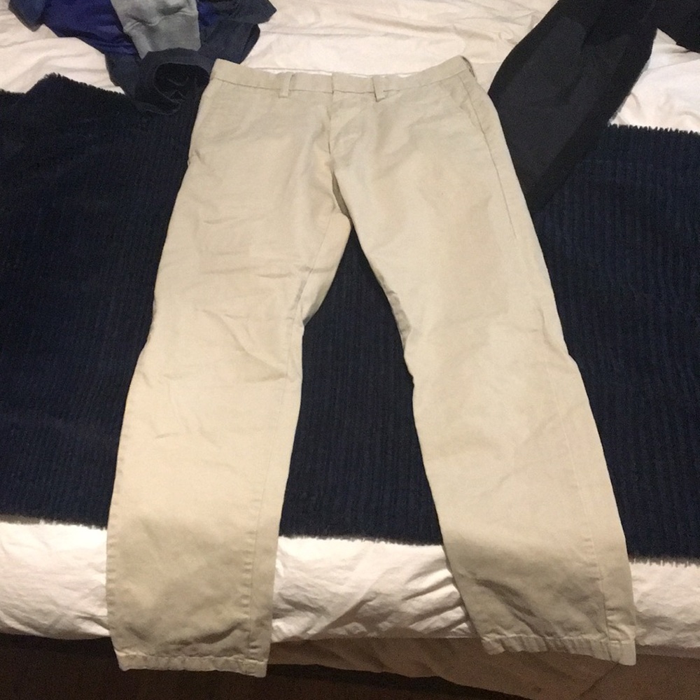 Slim fit Khakis/chinos